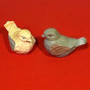 Vintage  Rising Avon Salt  & Pepper Shakers Birds Cream and Gray